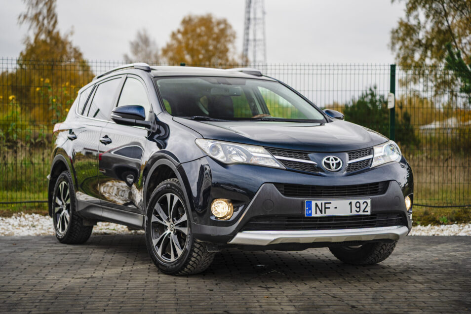 TOYOTA RAV 4