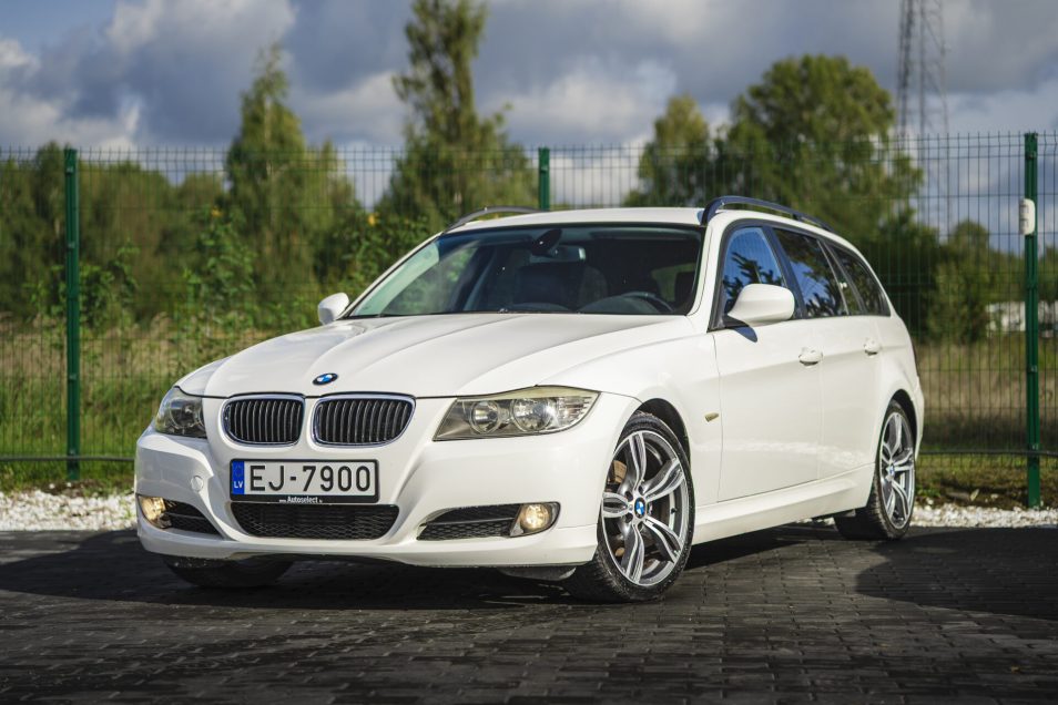 BMW 320