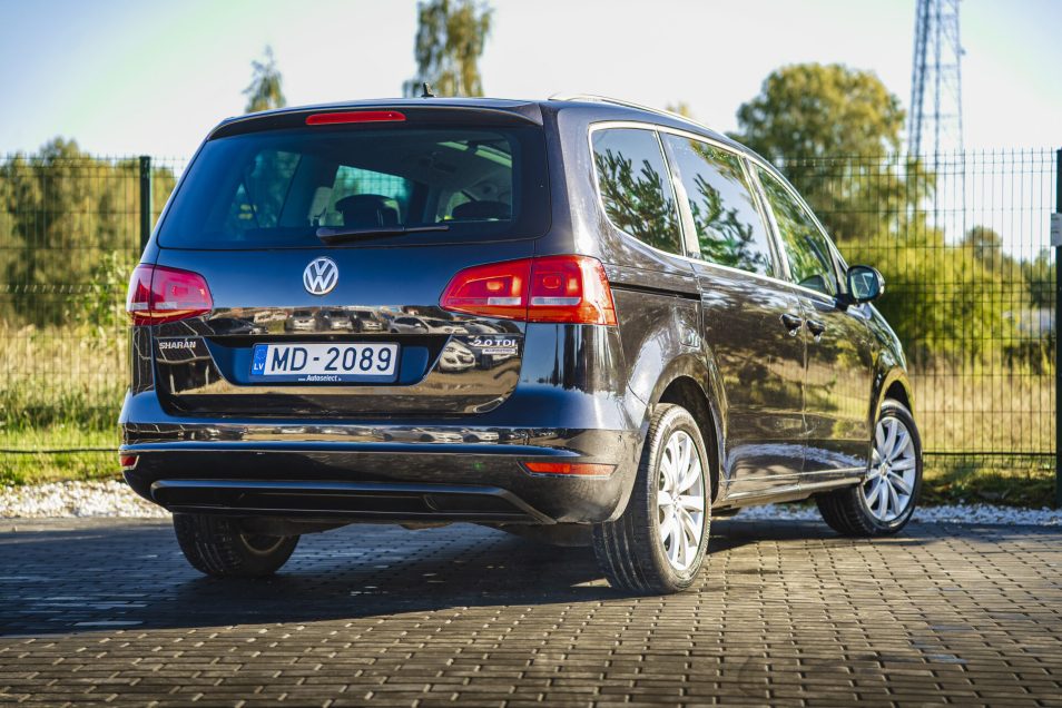 VW SHARAN