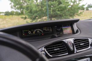 RENAULT MEGANE SCENIC