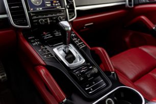 PORSCHE CAYENNE S
