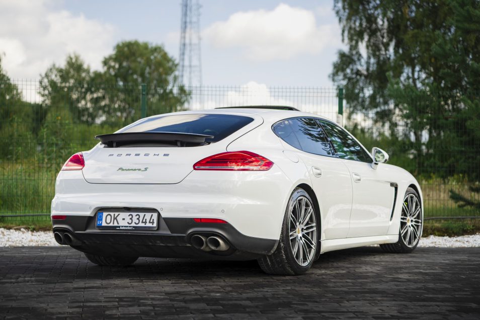 PORSCHE PANAMERA S E-HYBRID