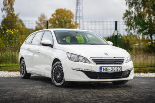 PEUGEOT 308