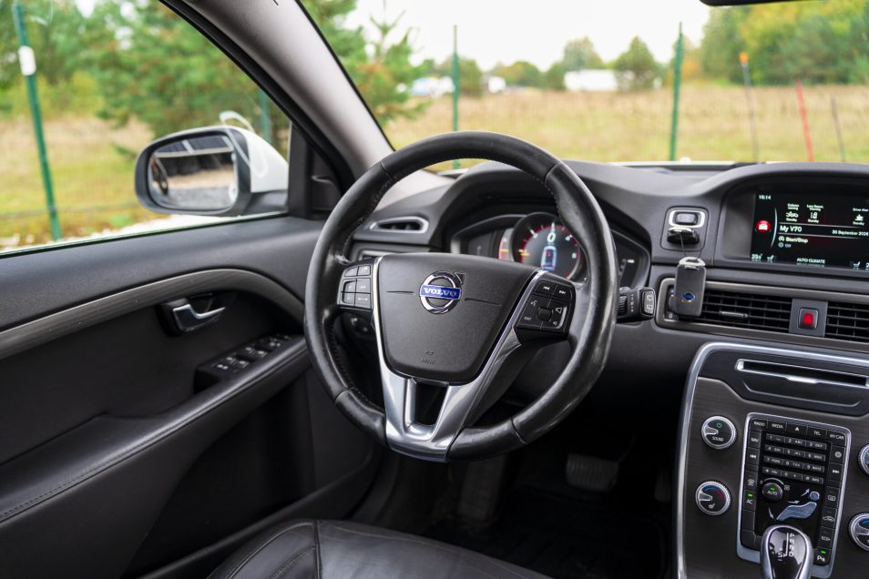 VOLVO V70