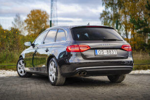 AUDI A4 AVANT