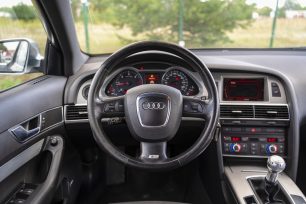 AUDI A6 QUATTRO