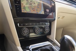 VW PASSAT R-LINE