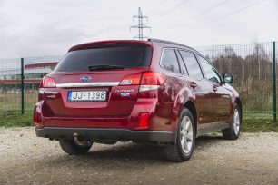 SUBARU LEGACY