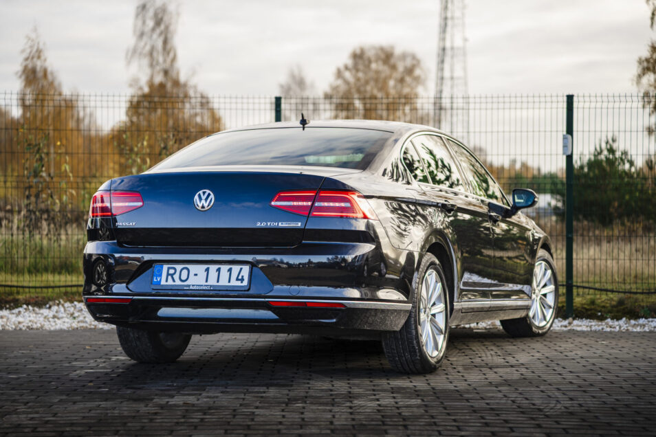 VW PASSAT