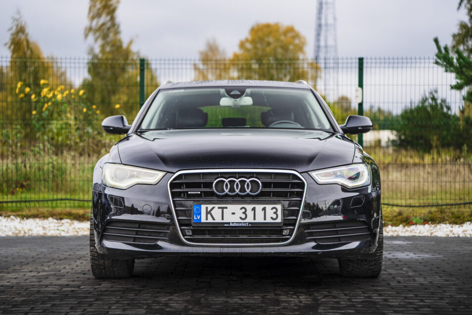 AUDI A6 AVANT QUATTRO