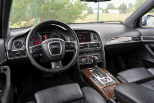 AUDI A6 QUATTRO