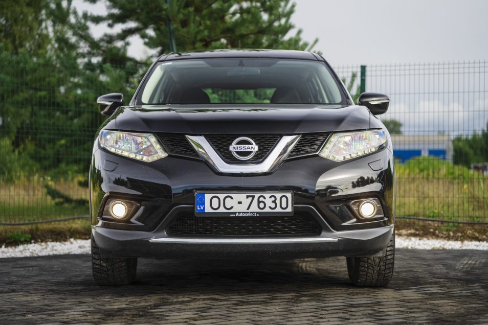 NISSAN X-TRAIL