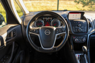OPEL ZAFIRA TOURER
