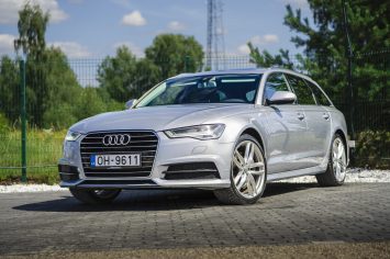 AUDI A6 AVANT QUATTRO