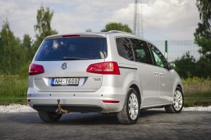 VW SHARAN