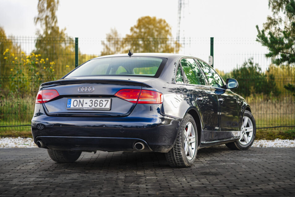 AUDI A4 S-LINE