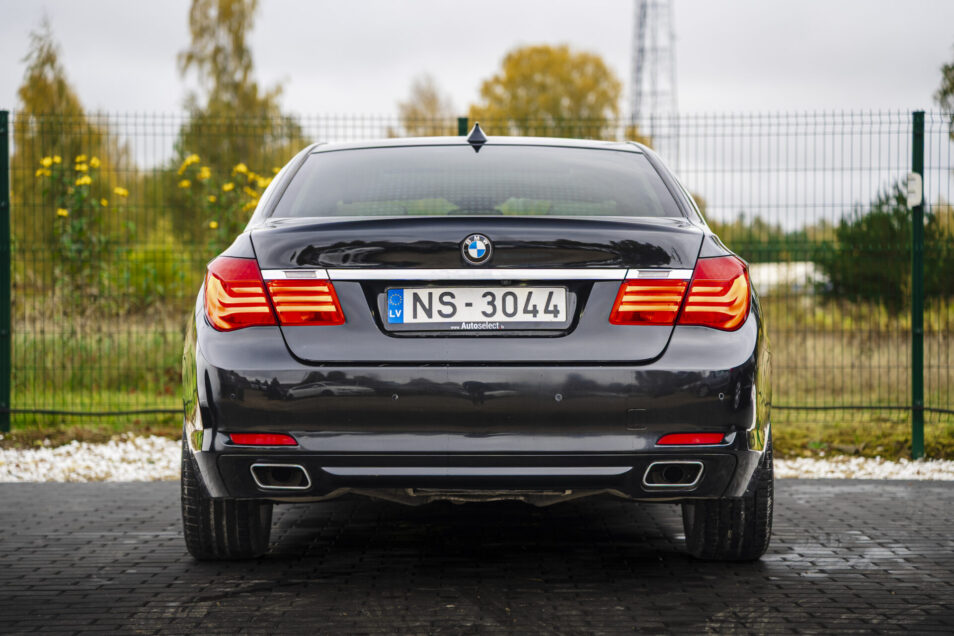 BMW 740 X-DRIVE