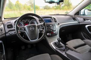 OPEL INSIGNIA SPORTS TOURER