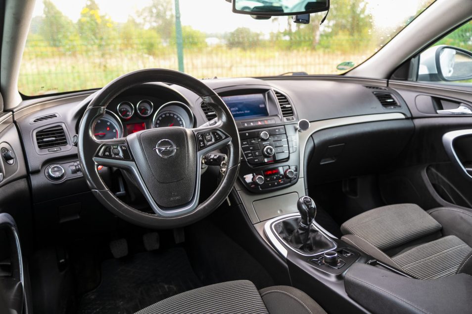 OPEL INSIGNIA SPORTS TOURER