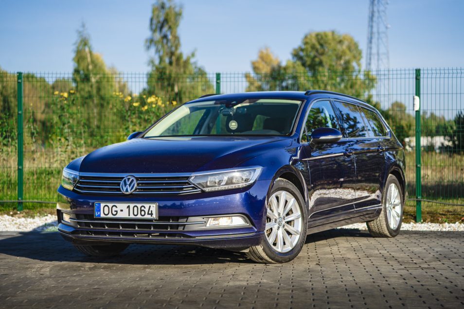 VW PASSAT