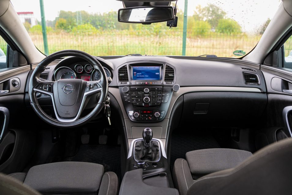 OPEL INSIGNIA SPORTS TOURER
