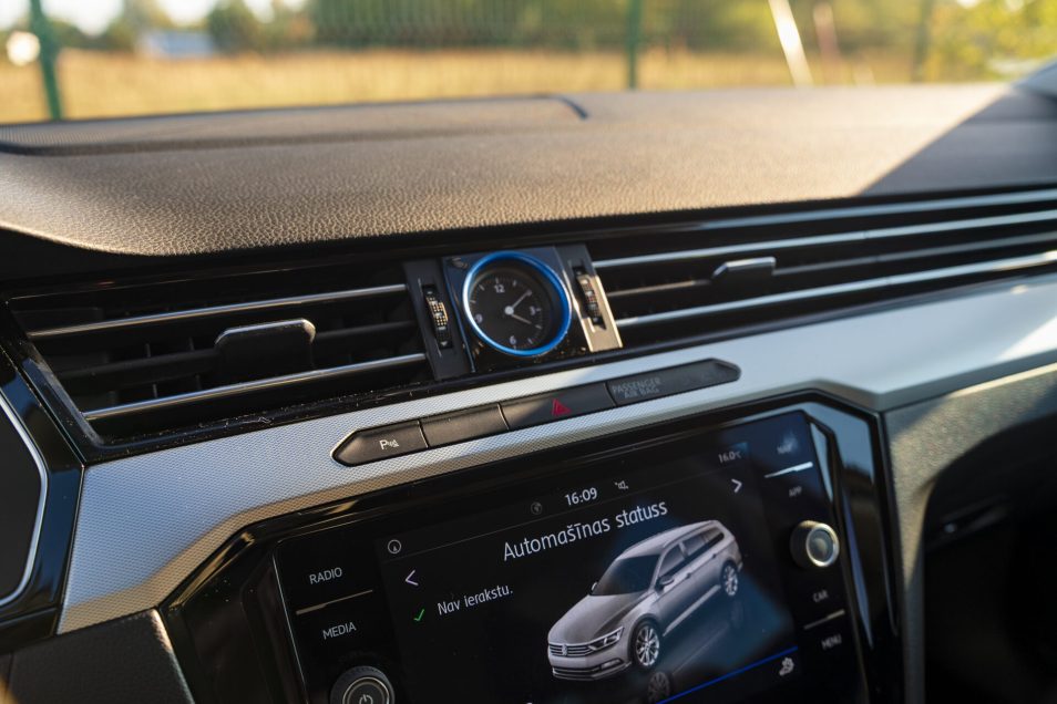 VW PASSAT
