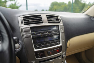 LEXUS IS 220