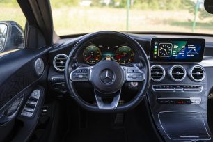 MERCEDES BENZ C180