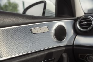 MERCEDES BENZ E300 DE
