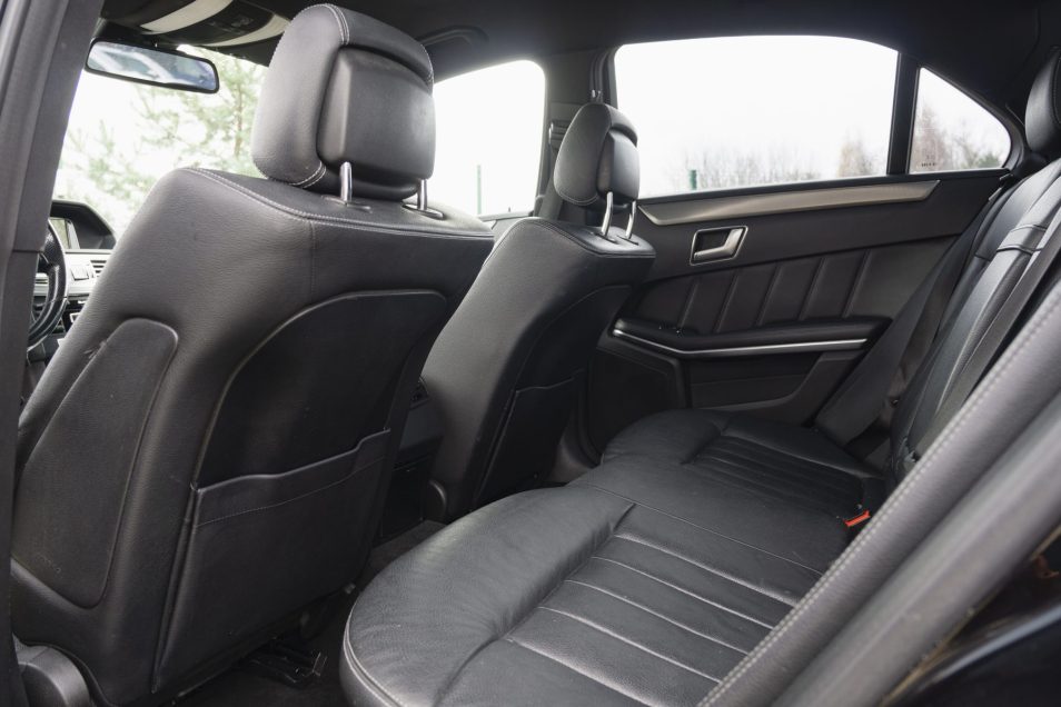 MERCEDES BENZ E220