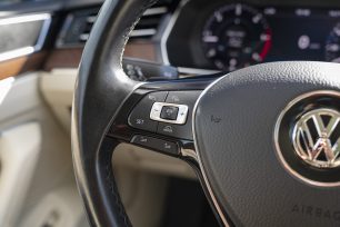 VW PASSAT R-LINE