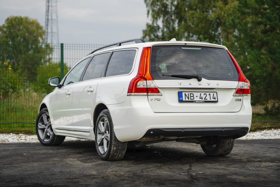 VOLVO V70