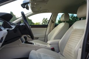 VW PASSAT R-LINE