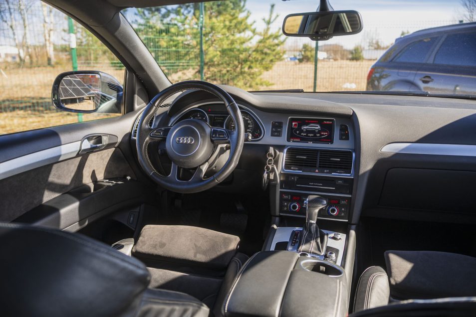 AUDI Q7 S-LINE FACE-LIFT