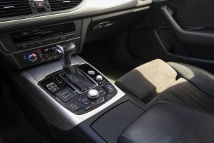 AUDI A6 AVANT QUATTRO