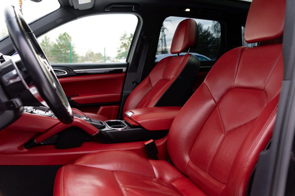 PORSCHE CAYENNE S