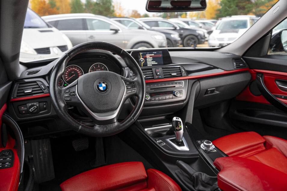 BMW 318 GT