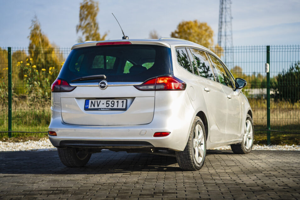 OPEL ZAFIRA TOURER