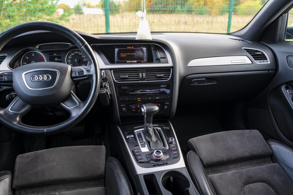 AUDI A4 AVANT QUATTRO FACE-LIFT