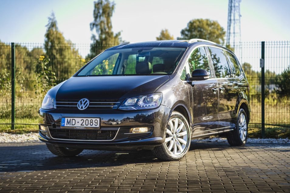 VW SHARAN