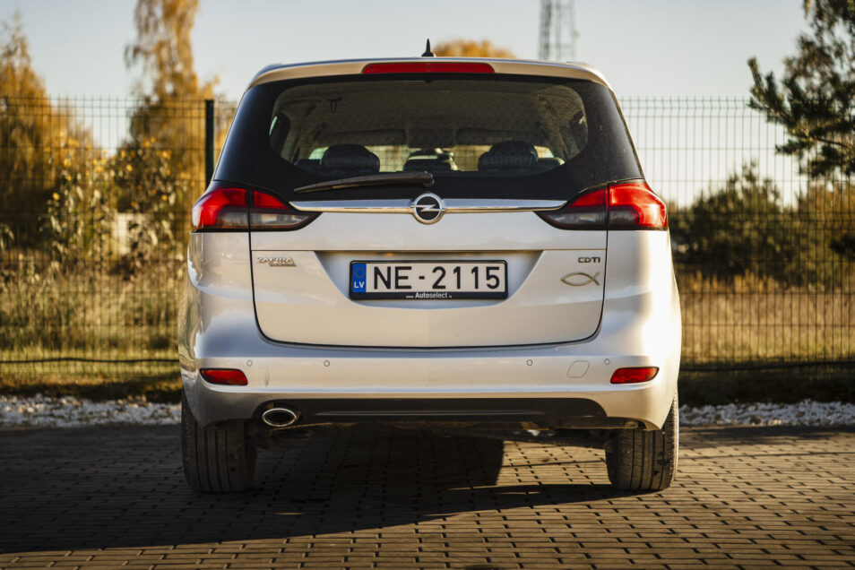 OPEL ZAFIRA TOURER