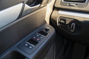 VW SHARAN