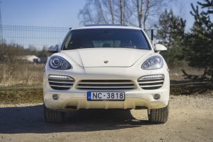 PORSCHE CAYENNE DIESEL
