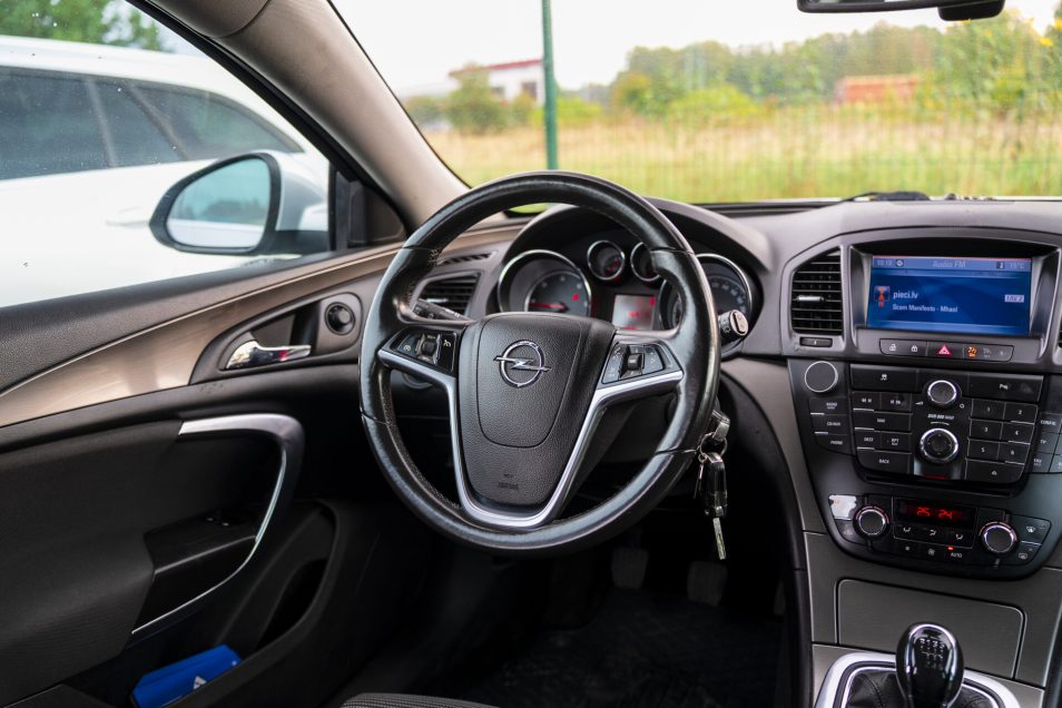 OPEL INSIGNIA SPORTS TOURER