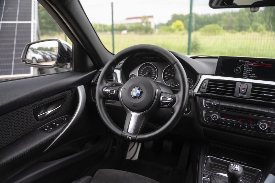 BMW 316I M-PACK