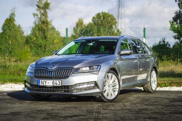 ŠKODA SUPERB LAURIN & KLEMENT