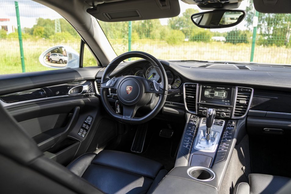 PORSCHE PANAMERA S E-HYBRID