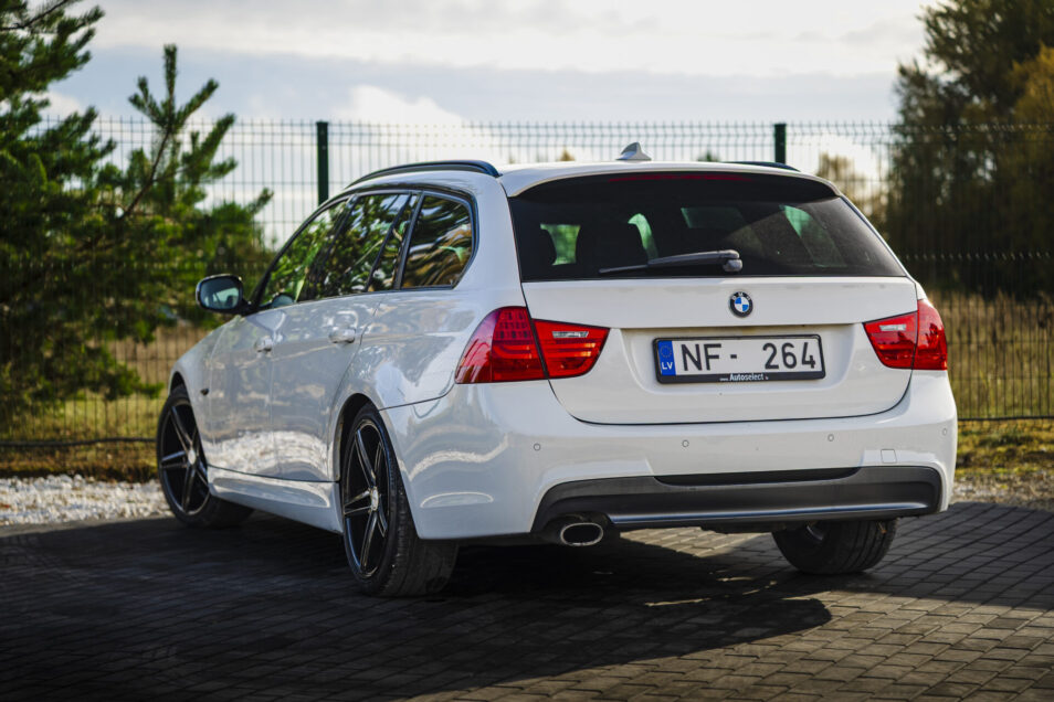 BMW 320 M-PACK FACE-LIFT