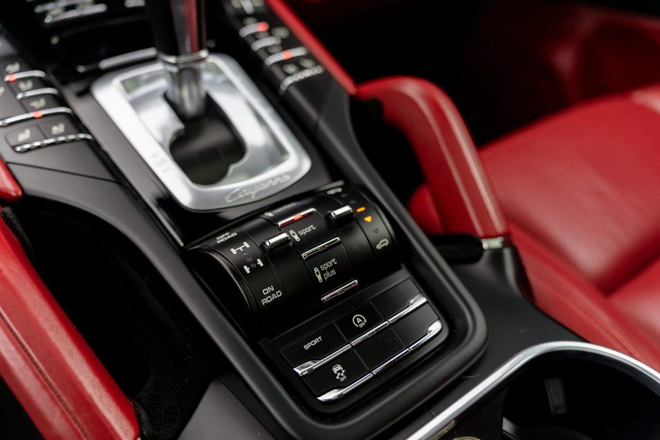 PORSCHE CAYENNE S