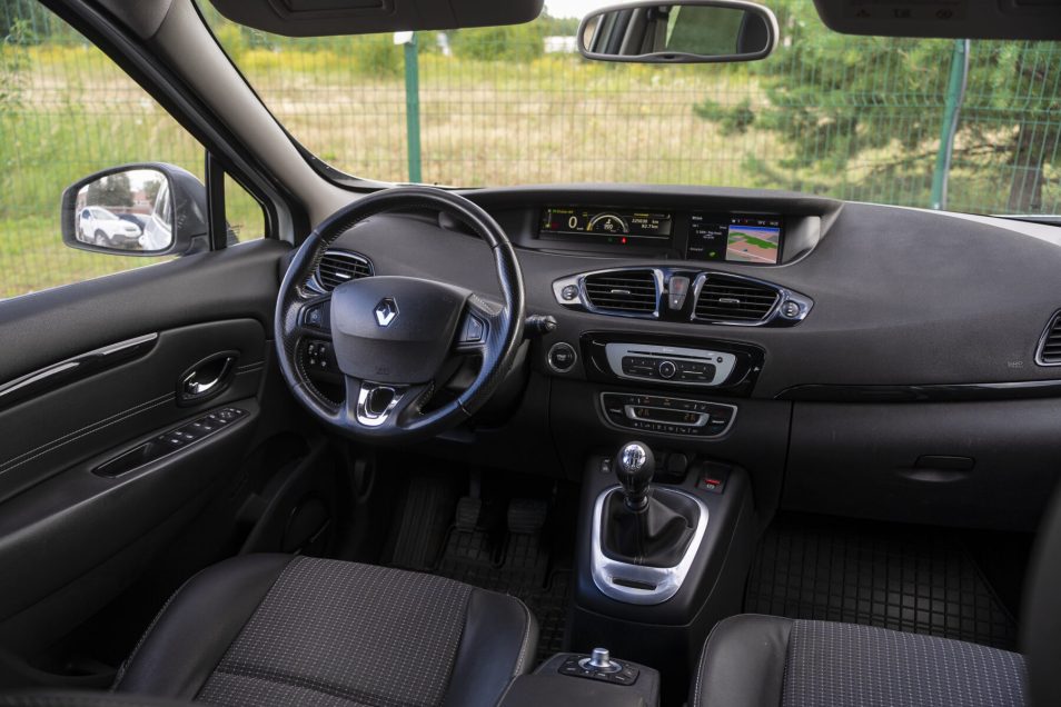 RENAULT MEGANE SCENIC